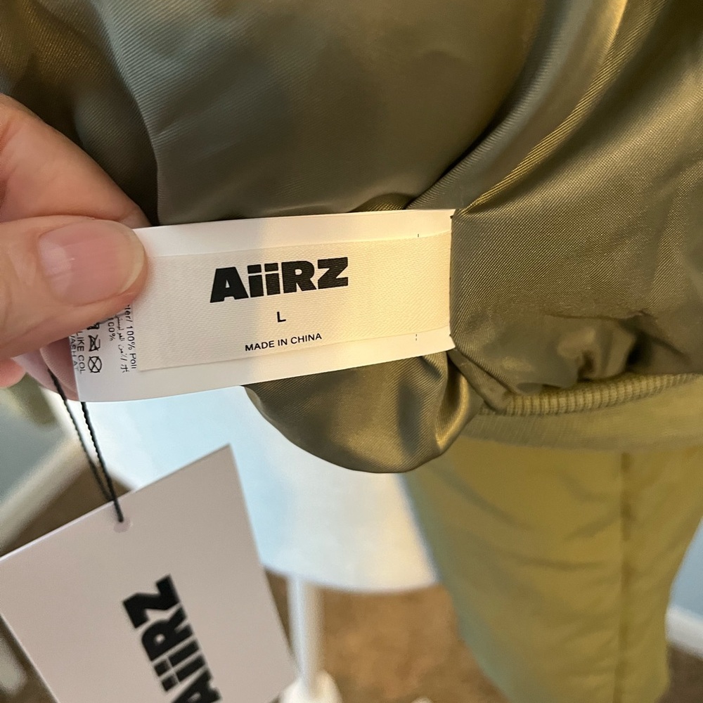 AIIRZ Olive Green Puffer Jacket - Picture 8 of 9